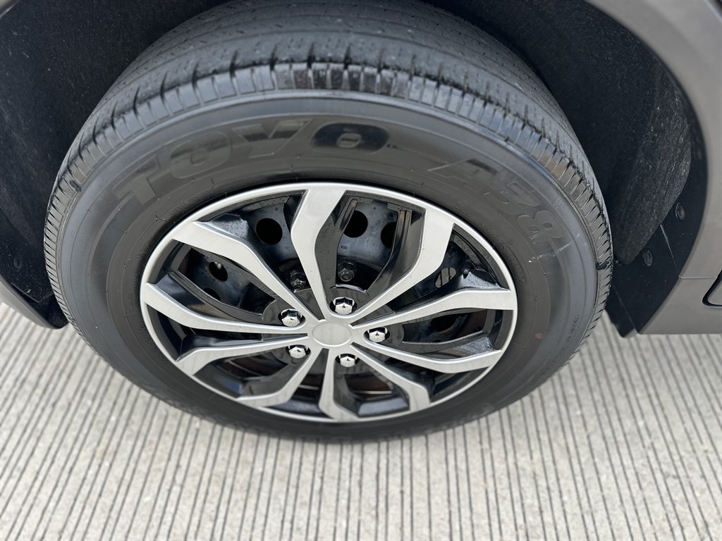 2017 Nissan Rogue - $9,995