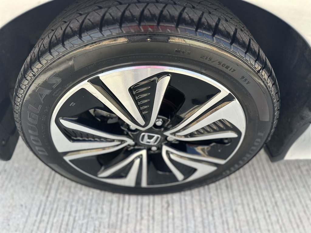 2016 Honda Civic - $12,595