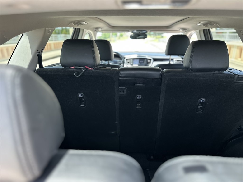 2019 Kia Sorento - $15,595