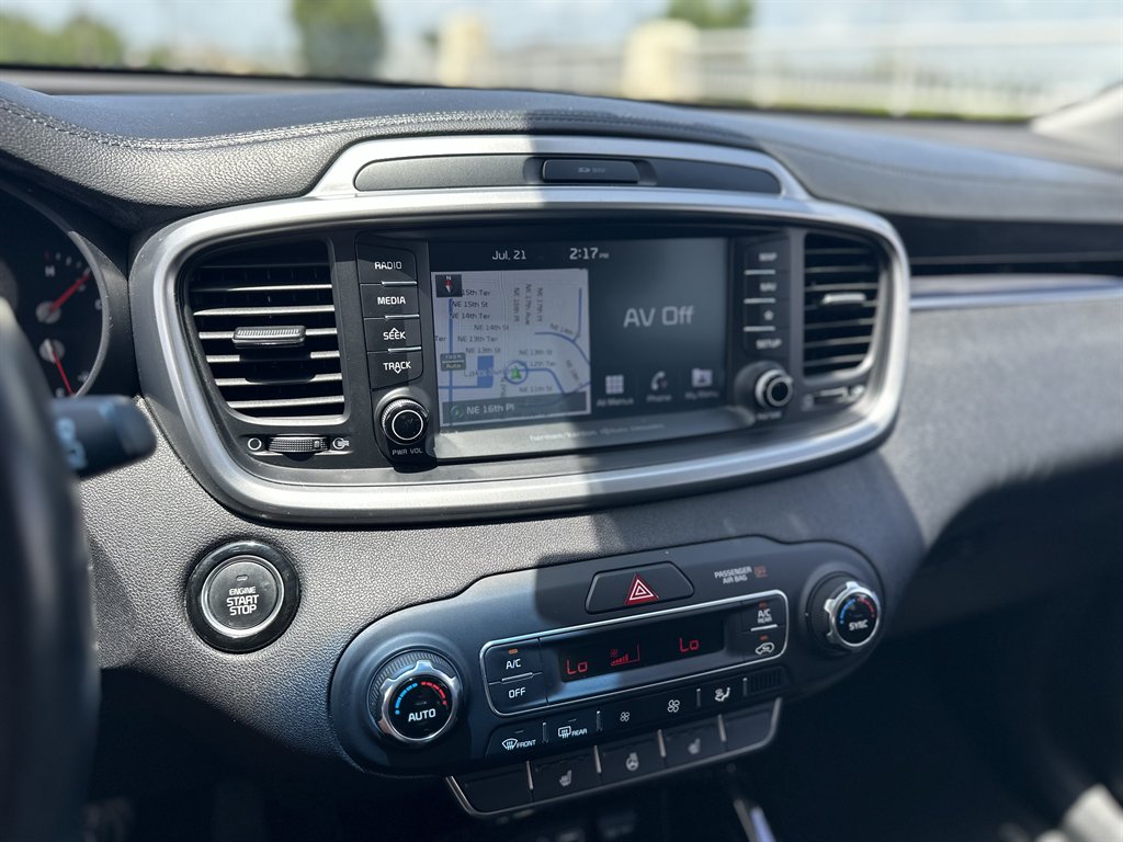 2019 Kia Sorento - $15,595