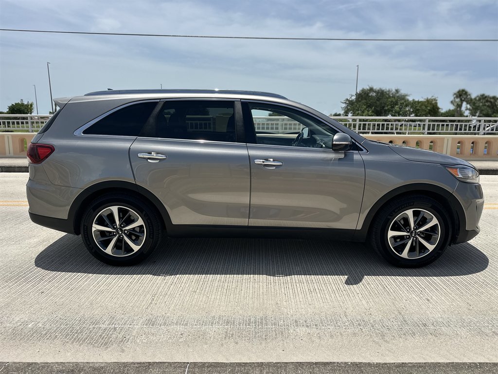 2019 Kia Sorento - $15,595