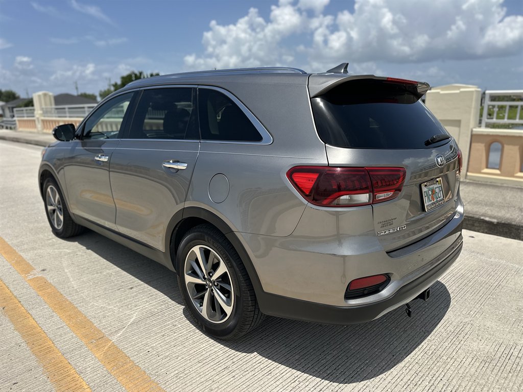 2019 Kia Sorento - $15,595