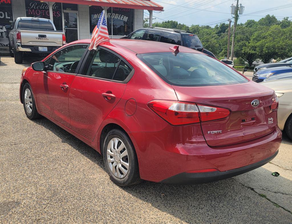2015 Kia Forte - $8,500