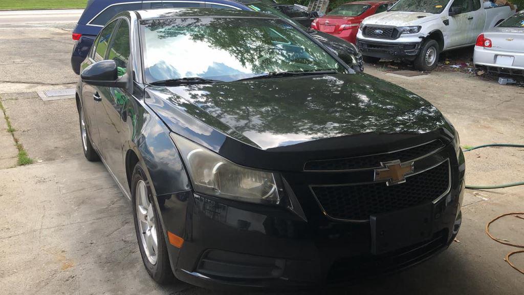 2011 Chevrolet Cruze - $7,000