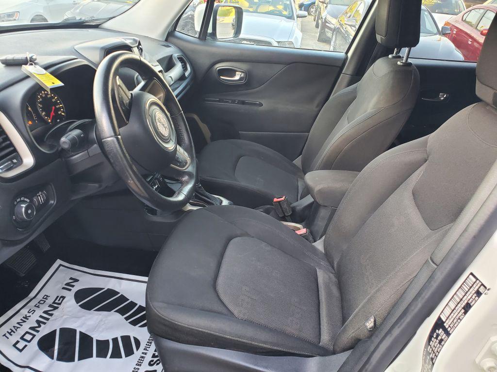 2015 Jeep Renegade Latitude 4d  photo