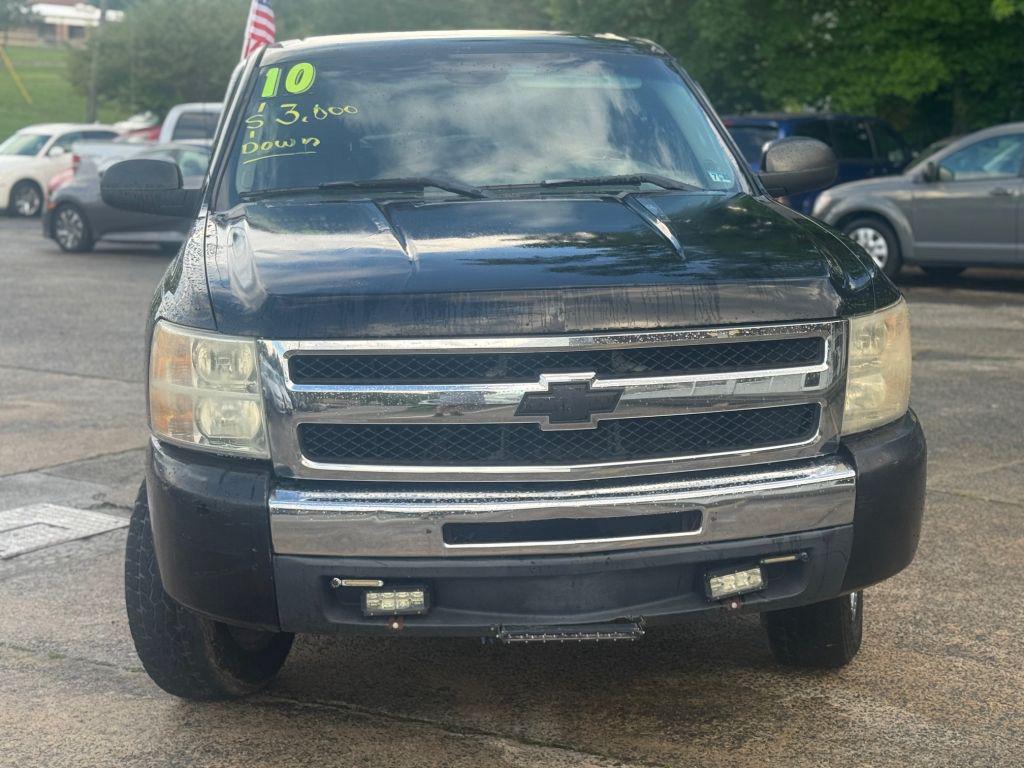 2010 Chevrolet Silverado - $9,000