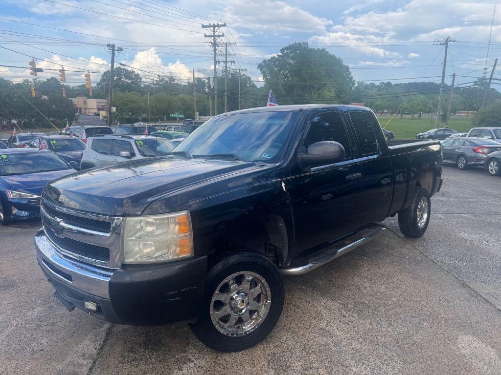 2010 Chevrolet Silverado - $9,000