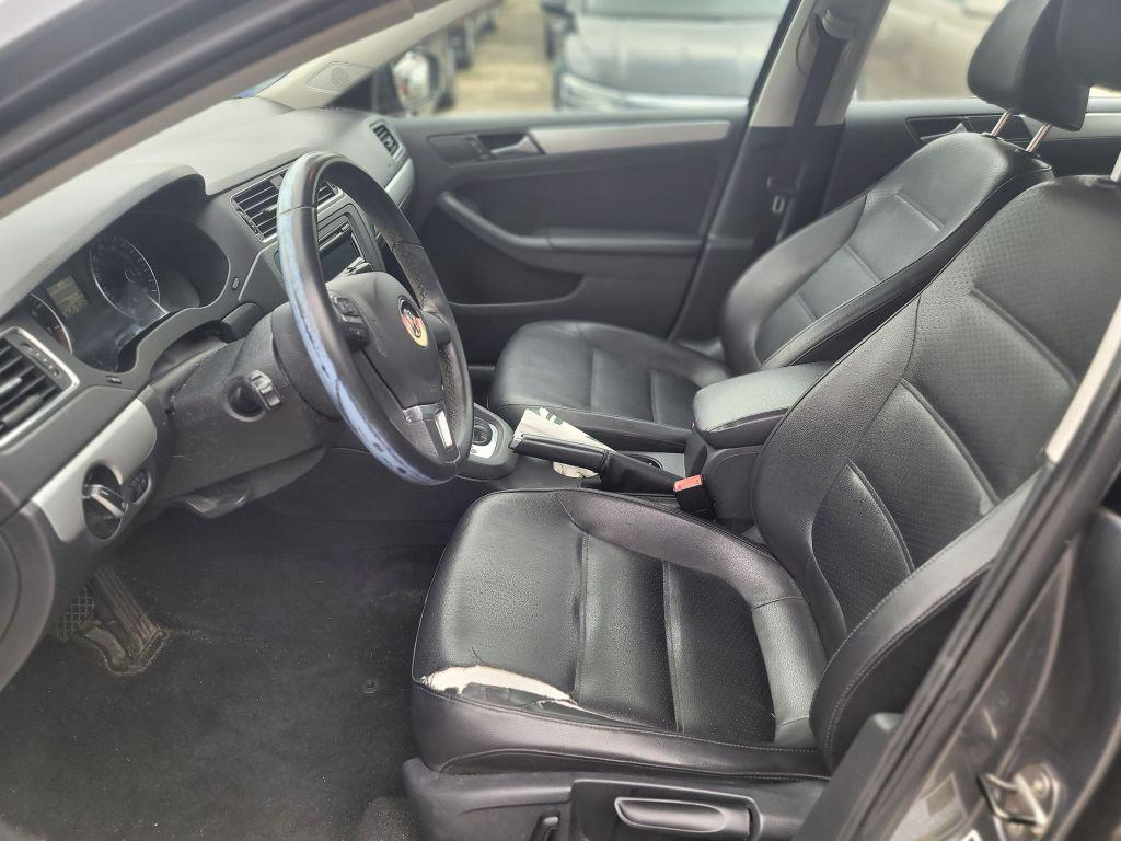 2014 Volkswagen Jetta - $9,500