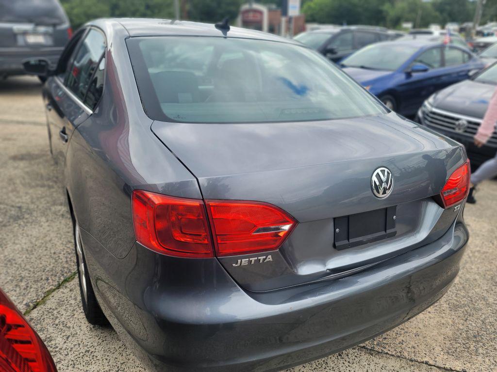 2014 Volkswagen Jetta - $9,500