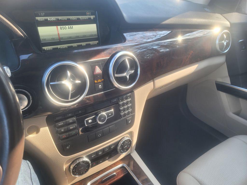 2015 Mercedes-Benz GLK-Class - $11,000