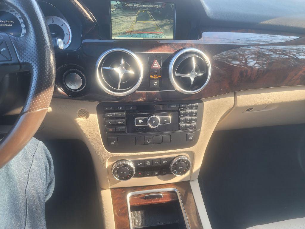 2015 Mercedes-Benz GLK-Class - $11,000