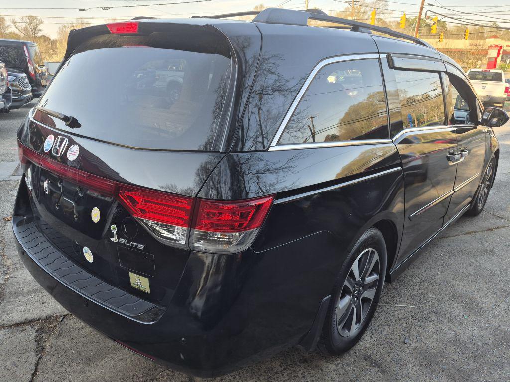 2016 Honda Odyssey - $14,000