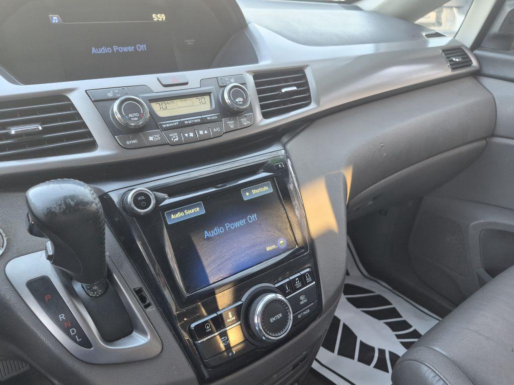2016 Honda Odyssey - $14,000