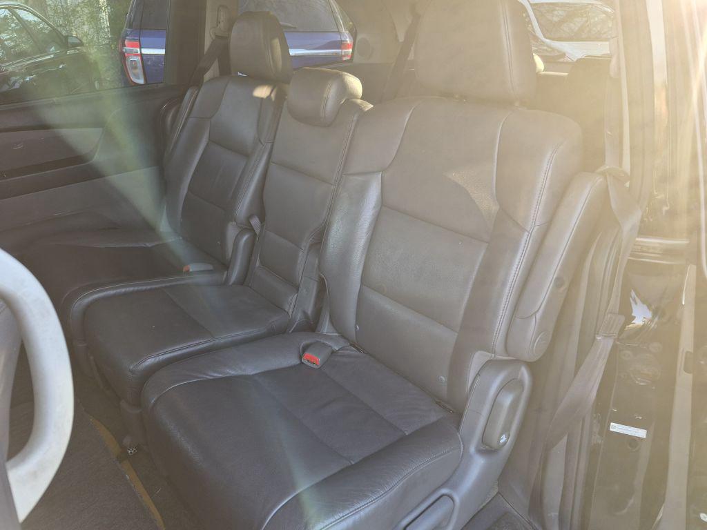 2016 Honda Odyssey - $14,000