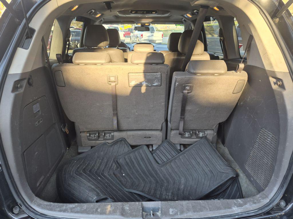 2016 Honda Odyssey - $14,000