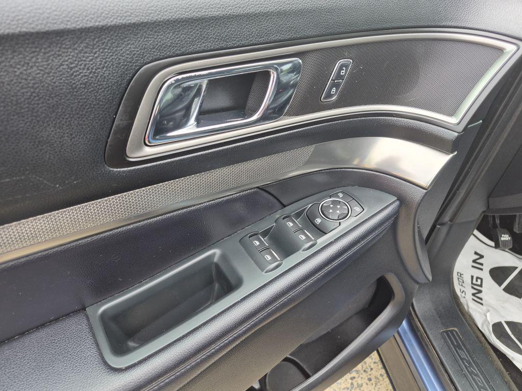 2018 Ford Explorer - $12,000