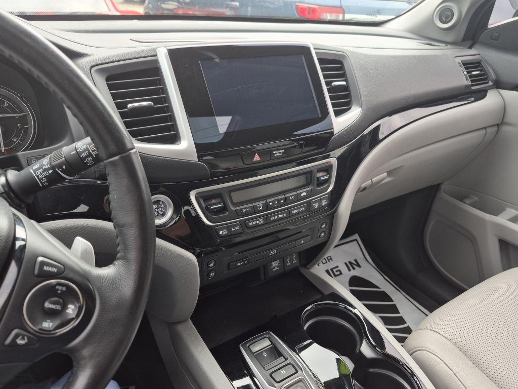 2016 Honda Pilot - $17,000