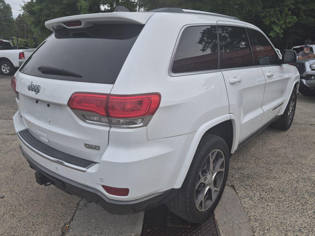 2018 Jeep Cherokee - $10,000
