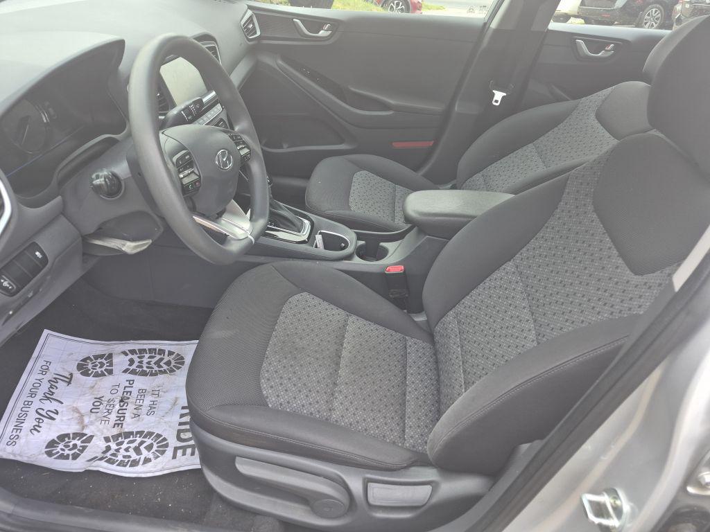 2019 Hyundai Ioniq - $9,000