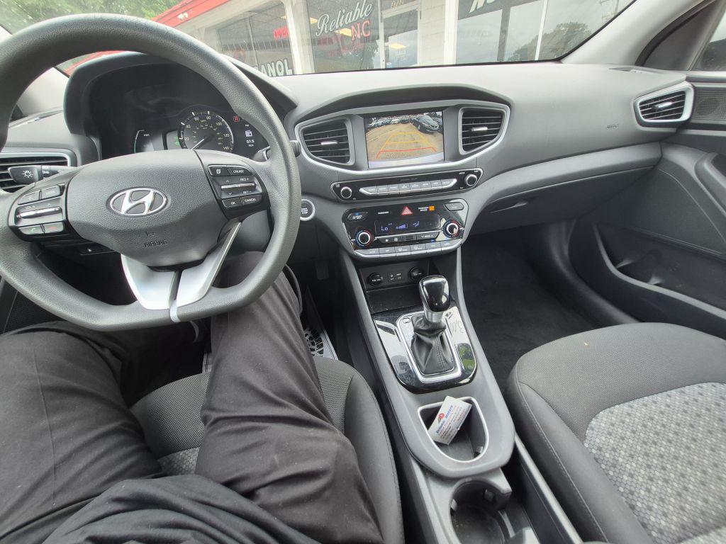 2019 Hyundai Ioniq - $9,000