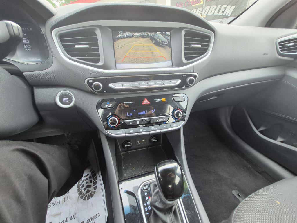 2019 Hyundai Ioniq - $9,000