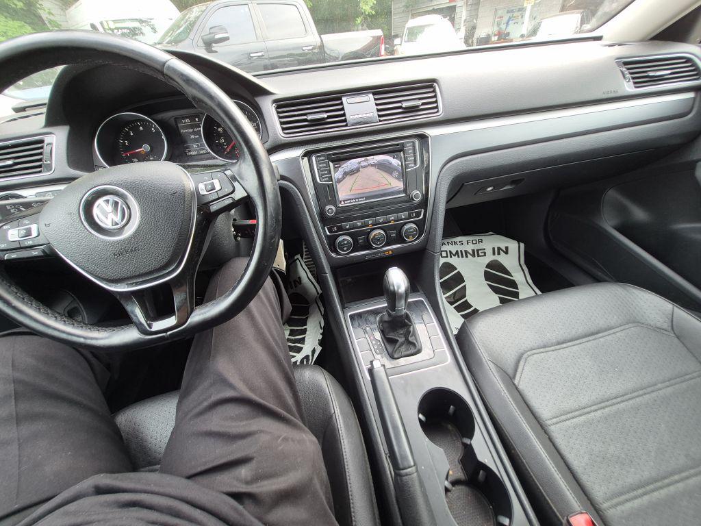 2018 Volkswagen Passat - $10,000
