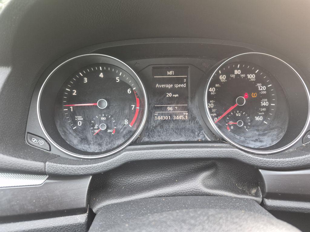 2018 Volkswagen Passat - $10,000
