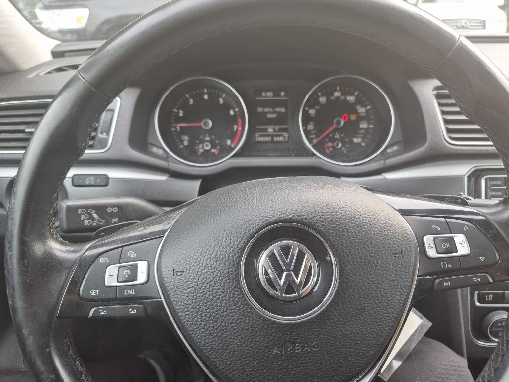 2018 Volkswagen Passat - $10,000