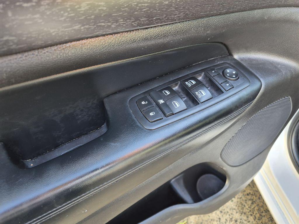 2017 Jeep Cherokee - $14,000