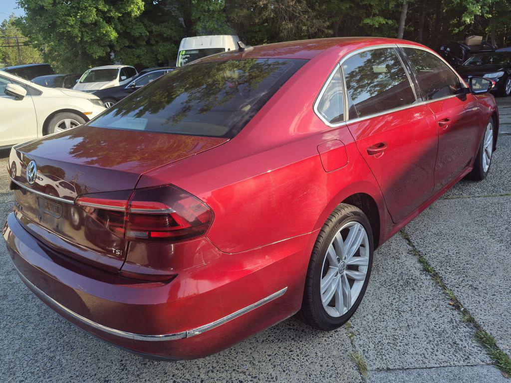 2018 Volkswagen Passat - $11,000