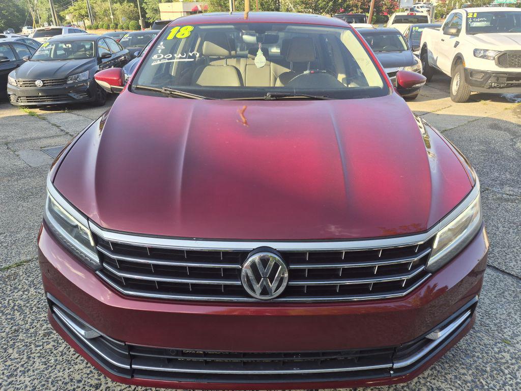 2018 Volkswagen Passat - $11,000