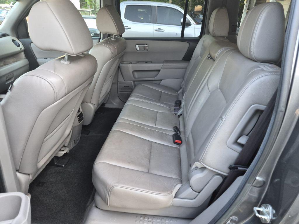 2012 Honda Pilot - $11,000