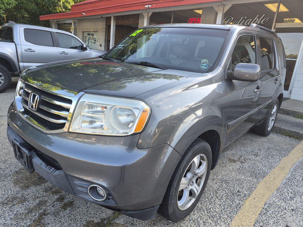 2012 Honda Pilot - $11,000