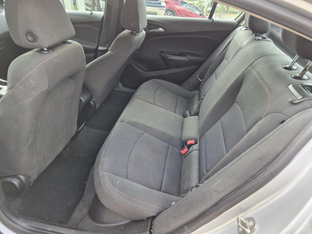 2017 Chevrolet Cruze - $8,500
