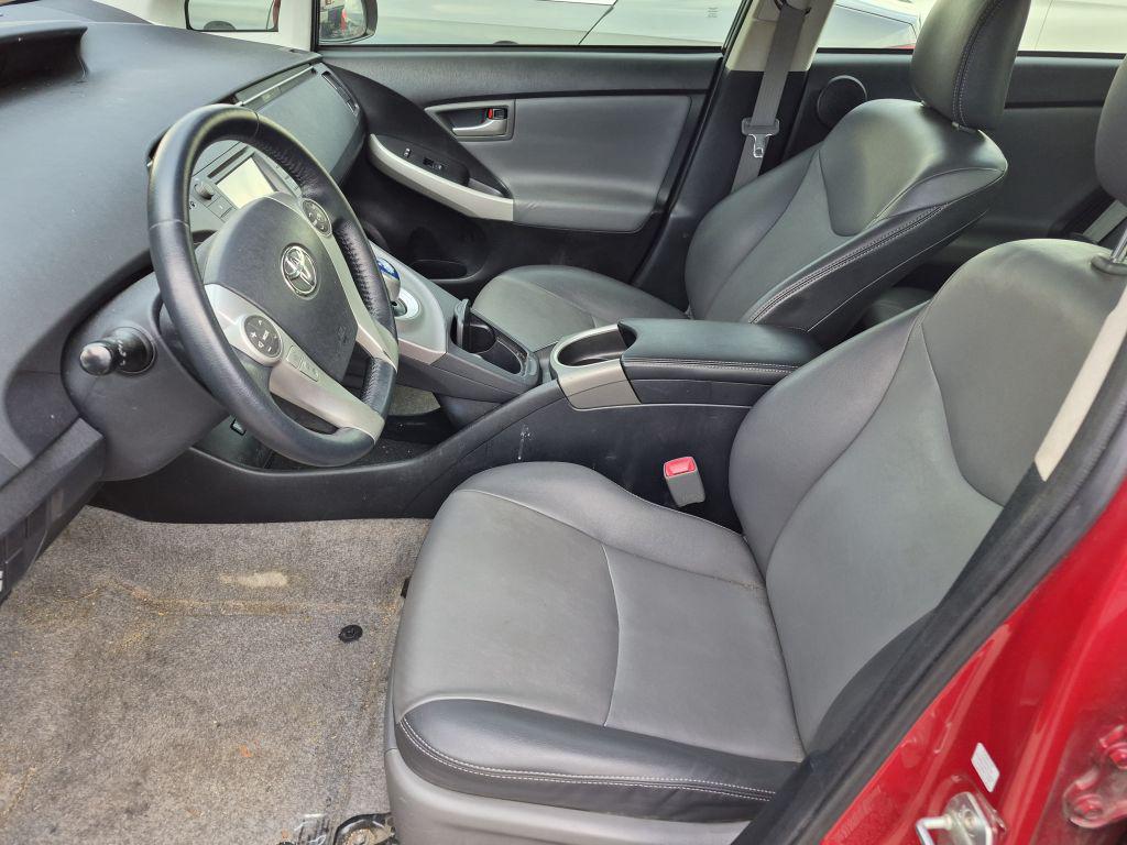 2013 Toyota Prius - $8,500