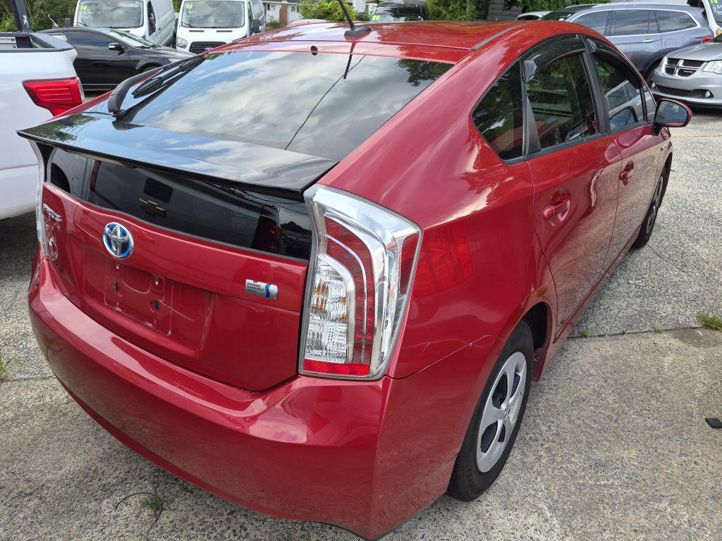 2013 Toyota Prius - $8,500