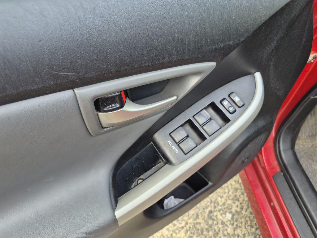 2013 Toyota Prius - $8,500