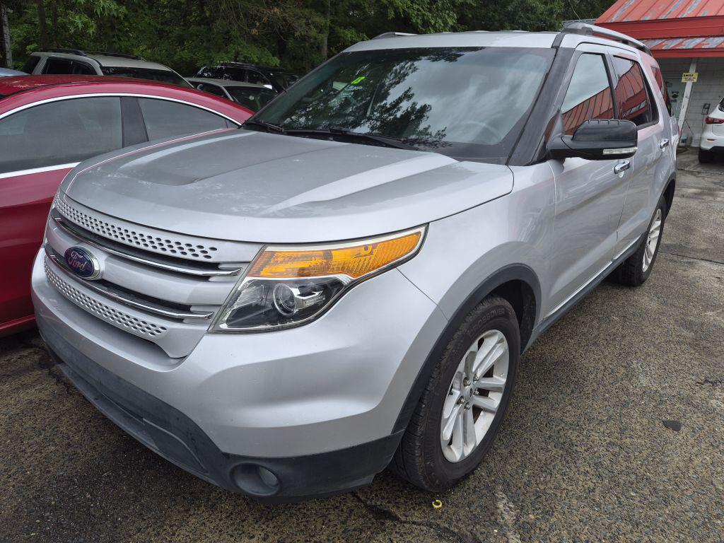 2015 Ford Explorer - $9,000