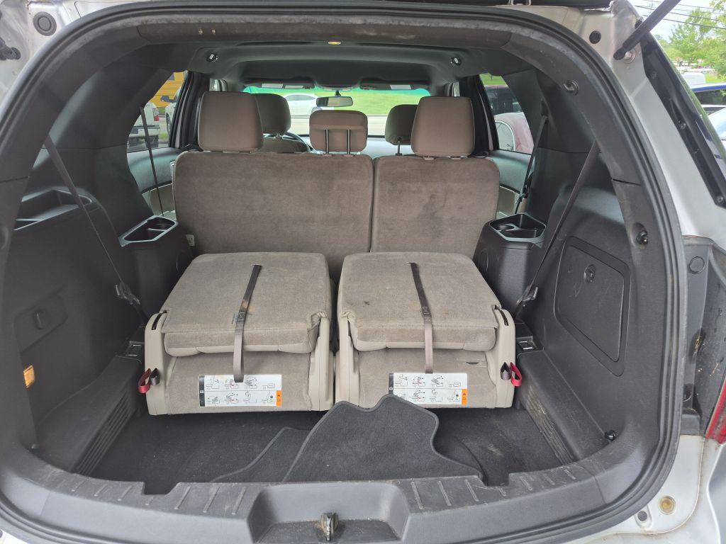 2015 Ford Explorer - $9,000