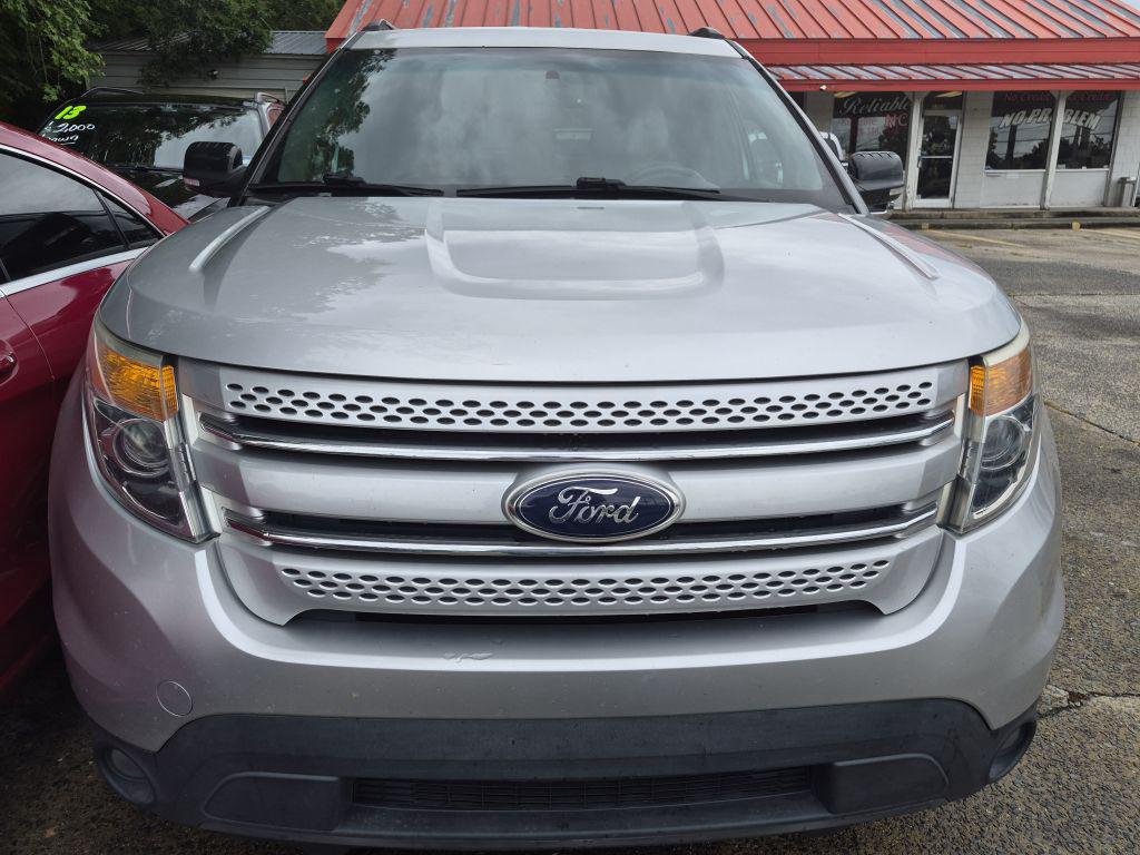 2015 Ford Explorer - $9,000