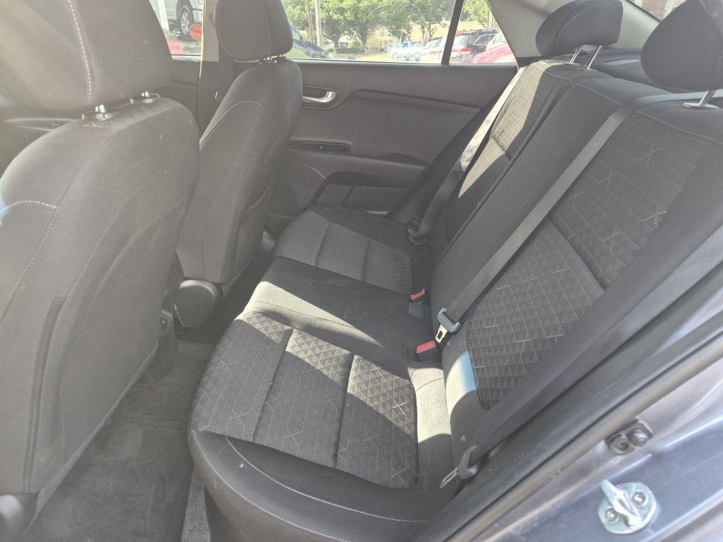 2020 Kia Rio - $10,000