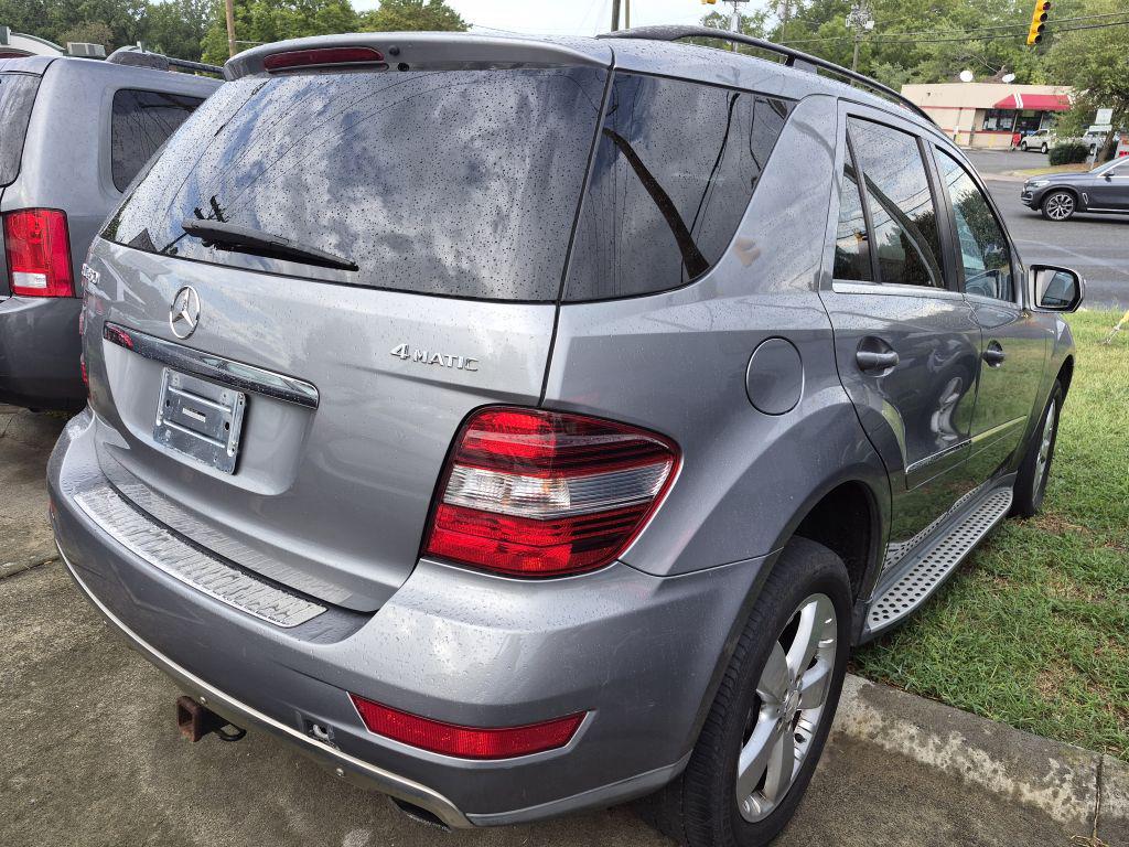 2010 Mercedes-Benz M-Class - $7,500