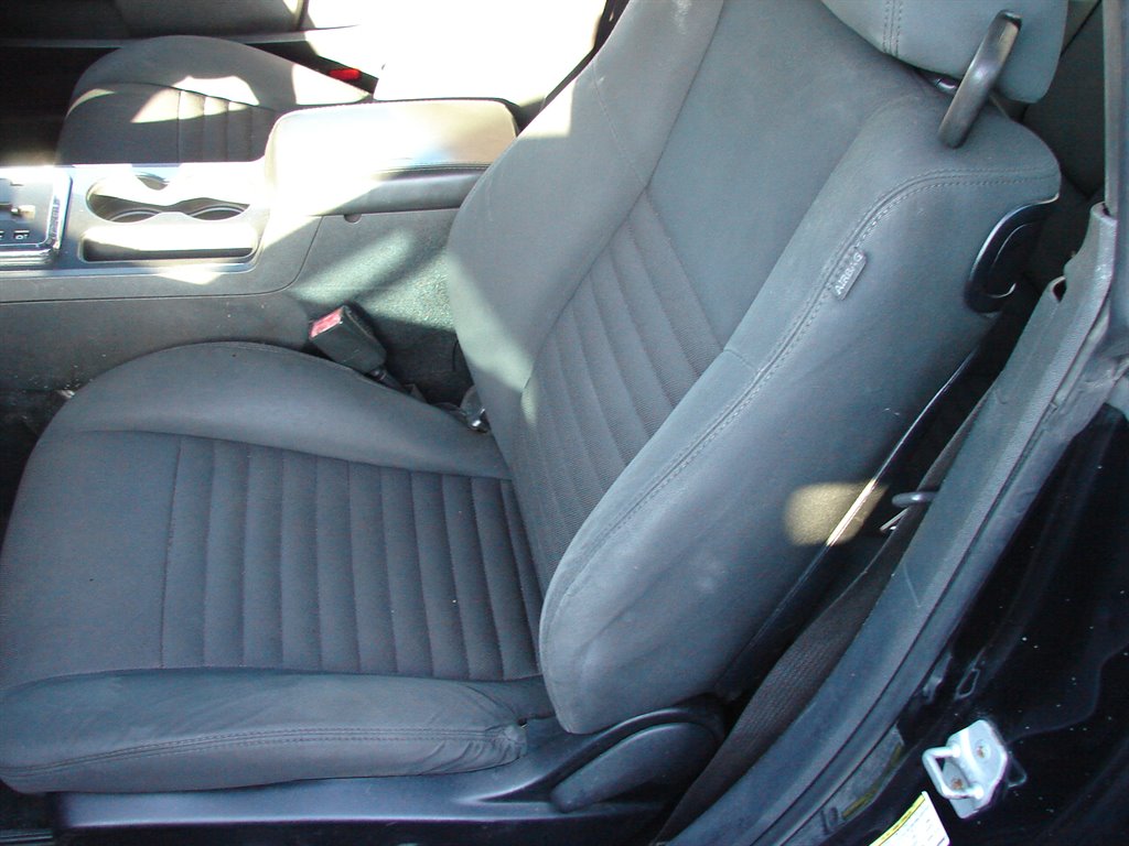 2012 Dodge Challenger SXT photo
