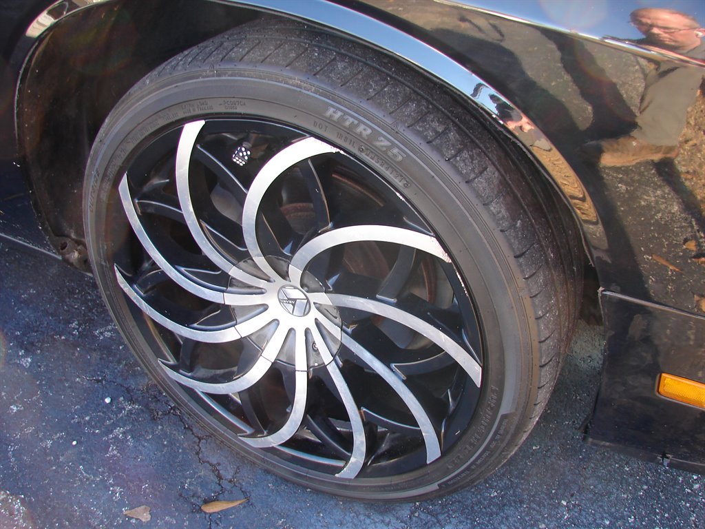 2012 Dodge Challenger SXT photo