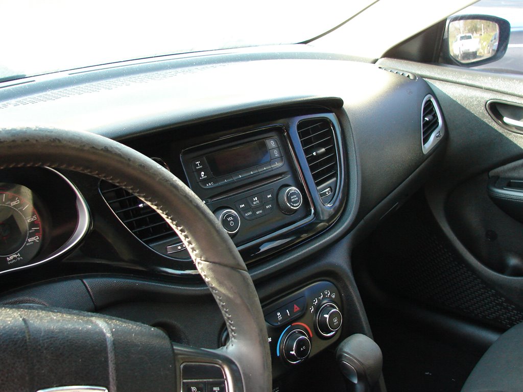 2013 Dodge Dart SXT photo