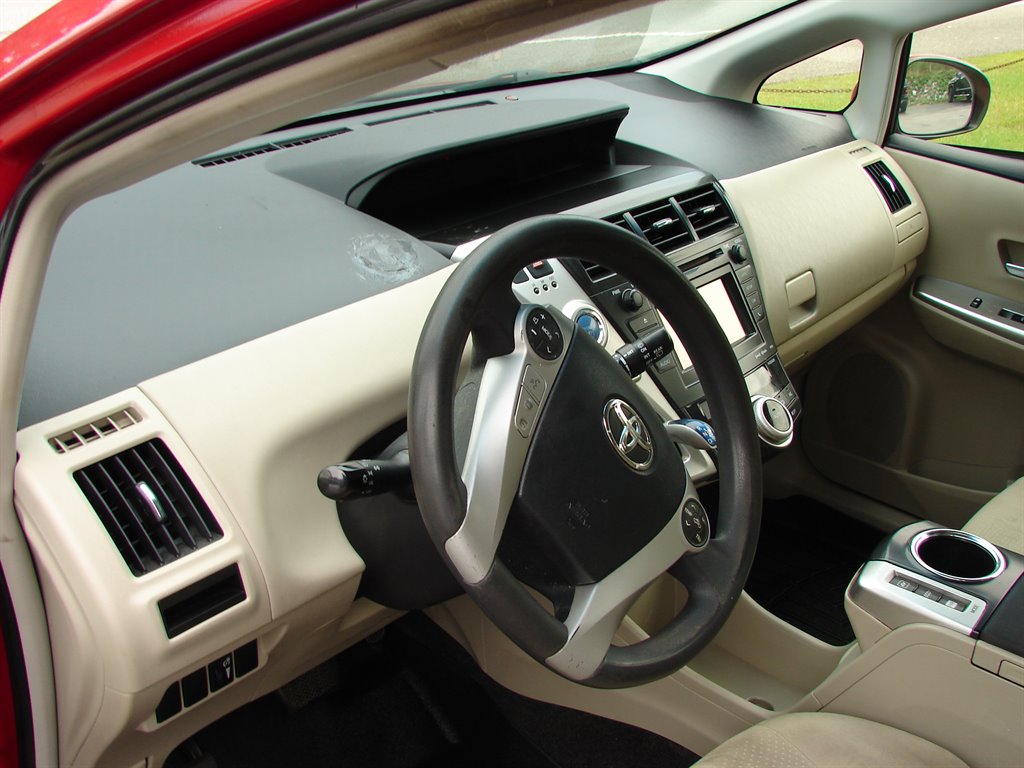 2014 Toyota Prius - $5,995