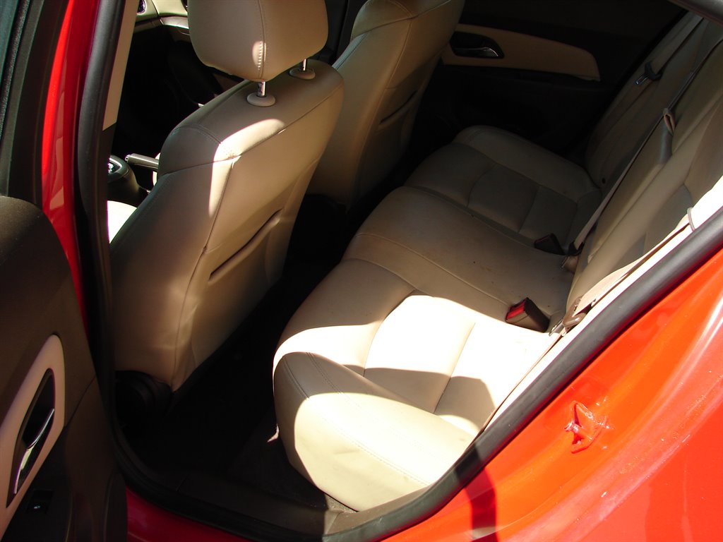2014 Chevrolet Cruze - $4,995