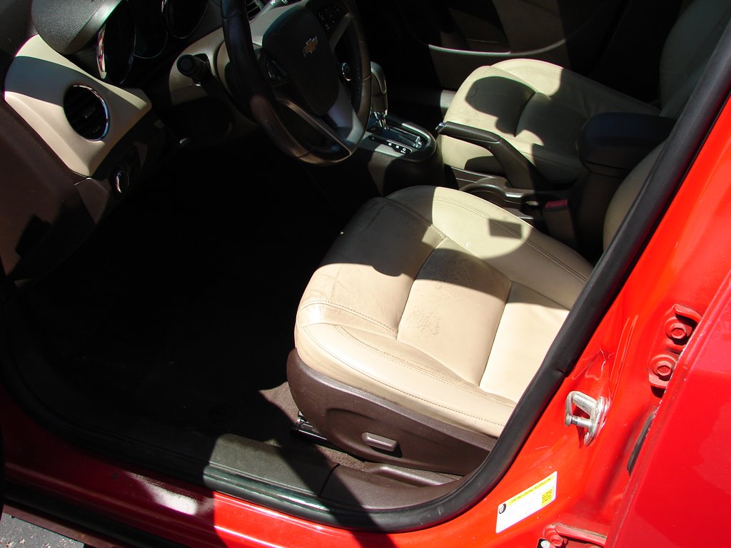 2014 Chevrolet Cruze - $4,995