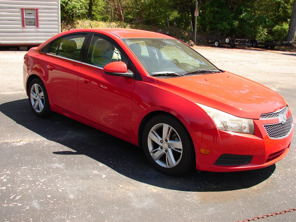 2014 Chevrolet Cruze - $4,995