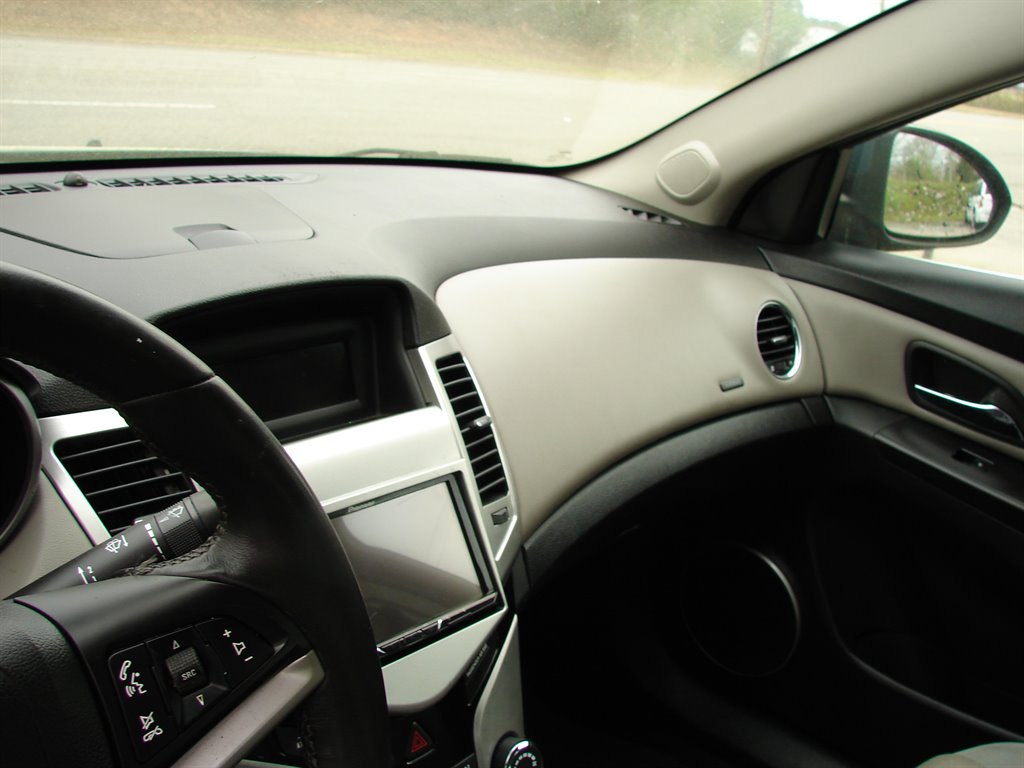 2012 Chevrolet Cruze LT photo